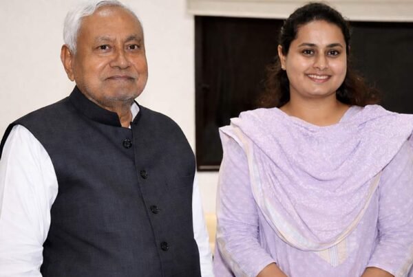 बिहार राजनीति में श्रीयसी सिंह और नीतीश कुमार की प्रोफेशनल मुलाकात की तस्वीर